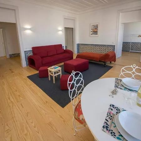 アパート Luxurious Cais Do Sodre, 4 Bedrooms With View リスボン