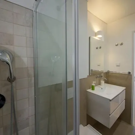 アパート Luxurious Cais Do Sodre, 4 Bedrooms With View リスボン