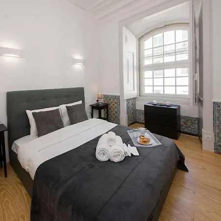 アパート Luxurious Cais Do Sodre, 4 Bedrooms With View リスボン