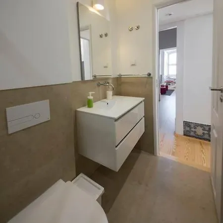 Luxurious Cais Do Sodre, 4 Bedrooms With View Appartement