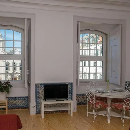 Luxurious Cais Do Sodré, 4 Bedrooms With View Lisboa