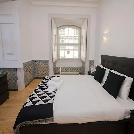 דירה Luxurious Cais Do Sodre, 4 Bedrooms With View ליסבון
